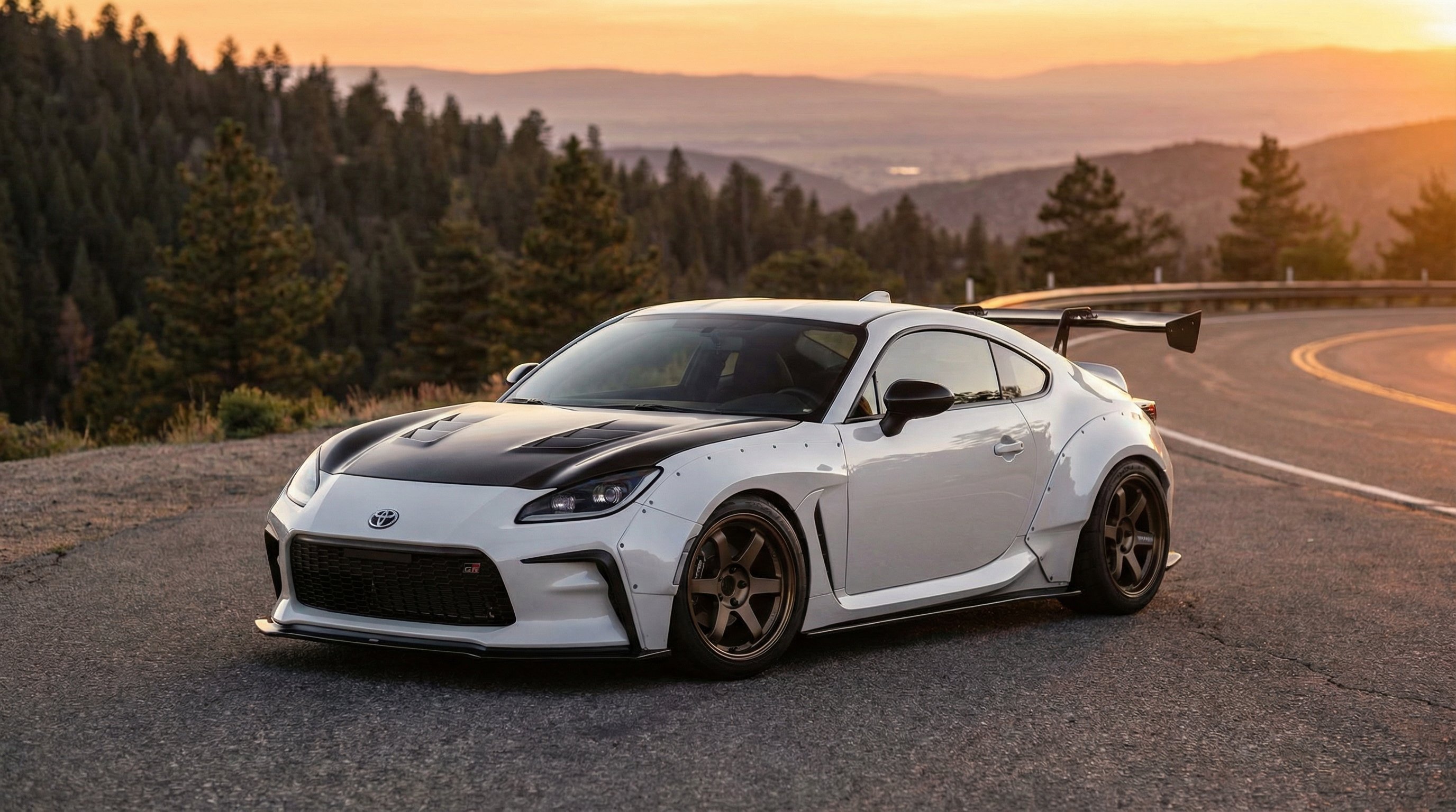 蜜桃传媒GR86改装视频